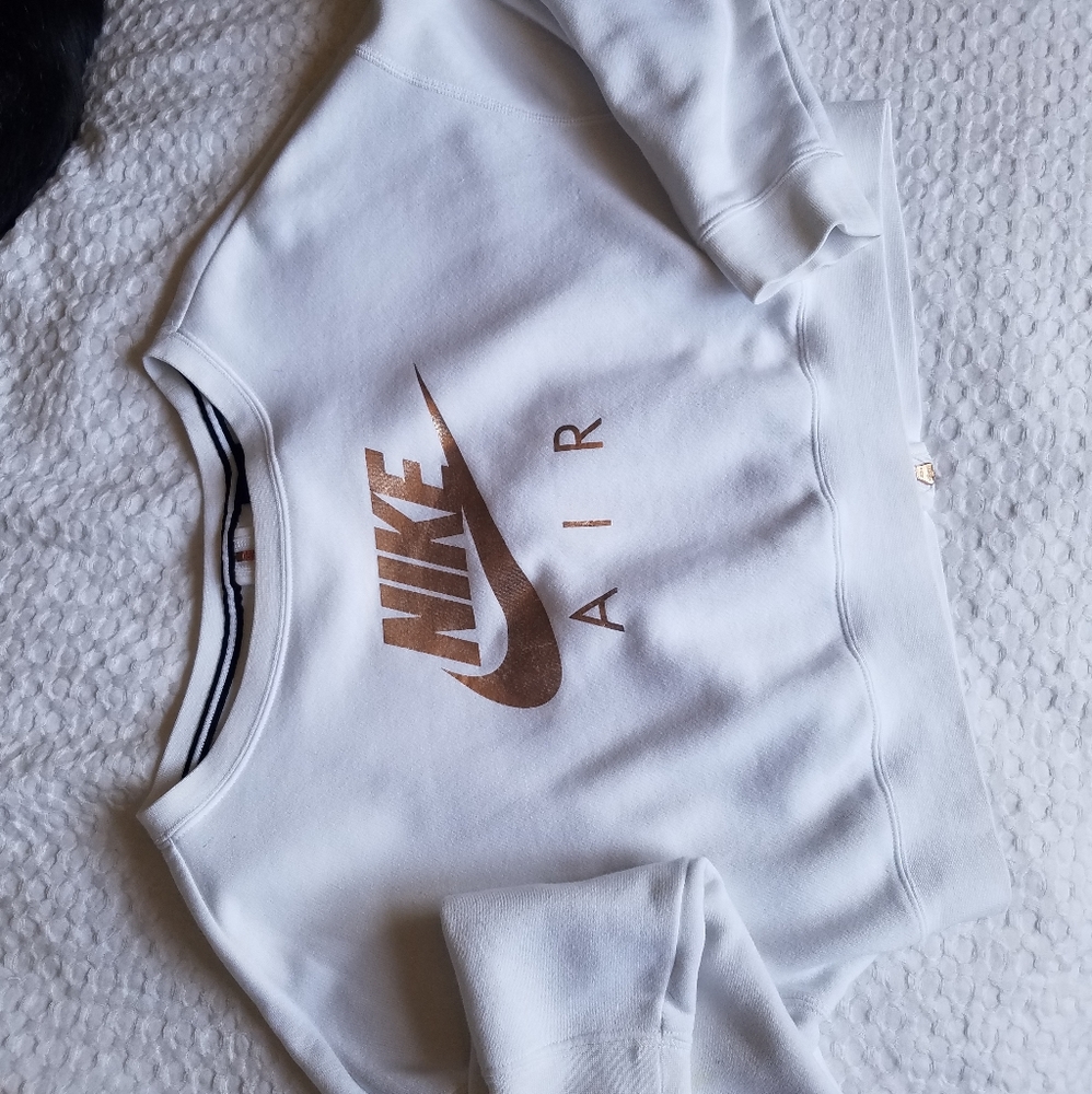 Nike cropped sweater